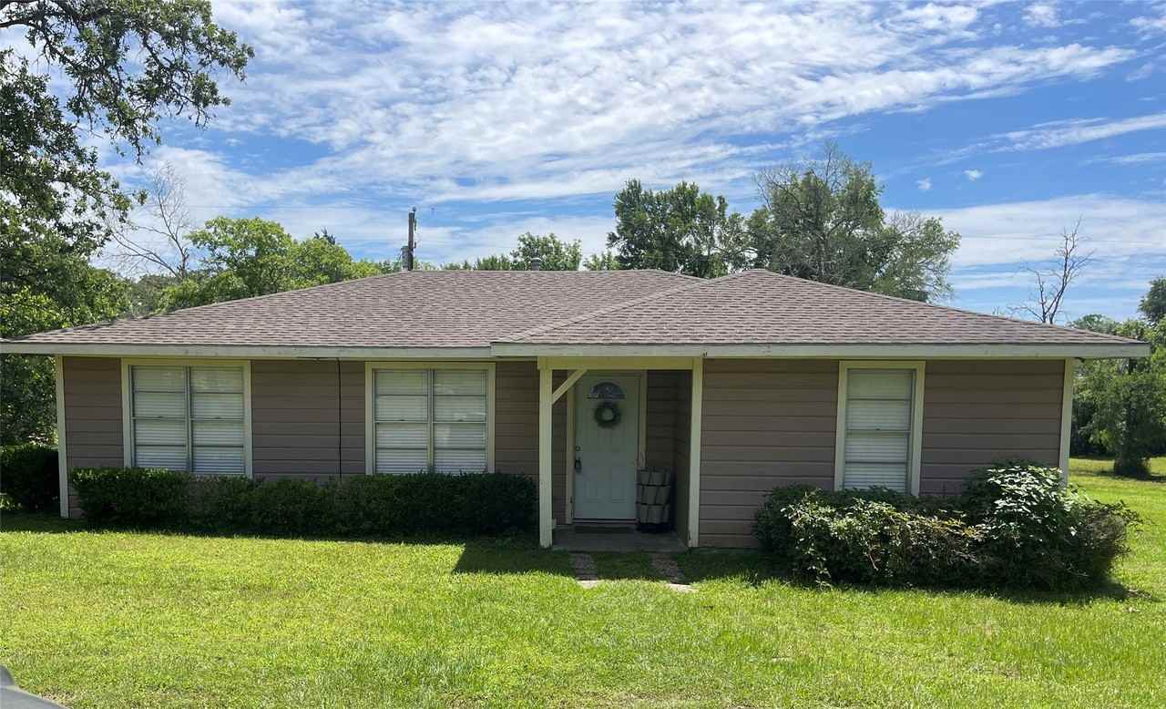 1150 N Berlin Rd - Photo 2 of 10