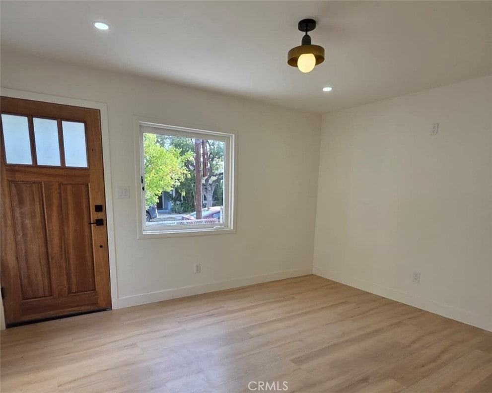 227 N Avenue 60 - Photo 4 of 28