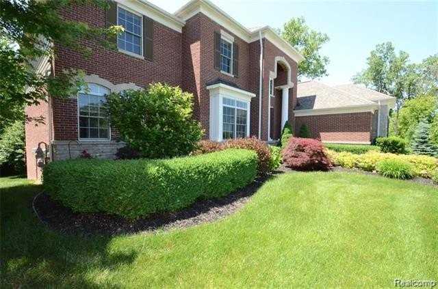16217 Johnson Creek Dr - Photo 3 of 50