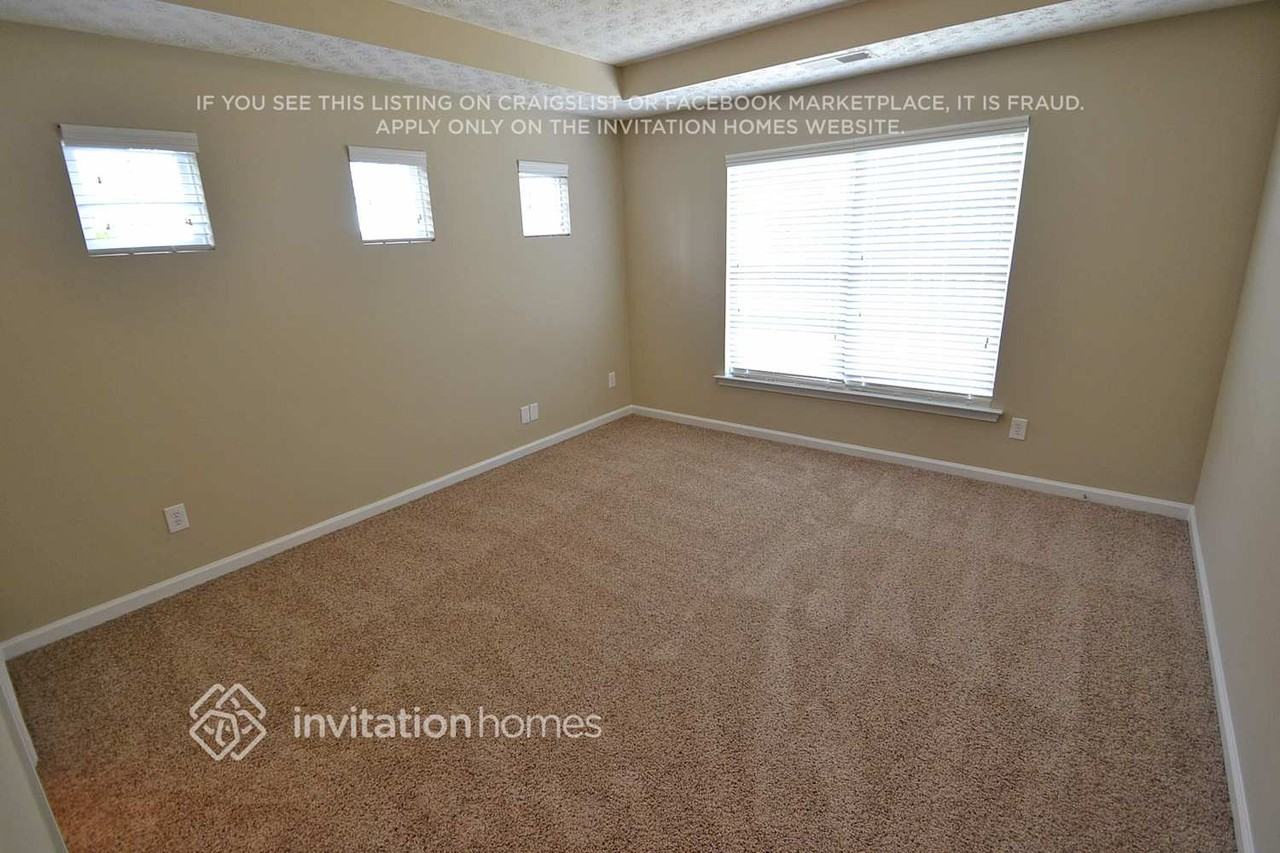 268 Topaz Dr - Photo 4 of 9