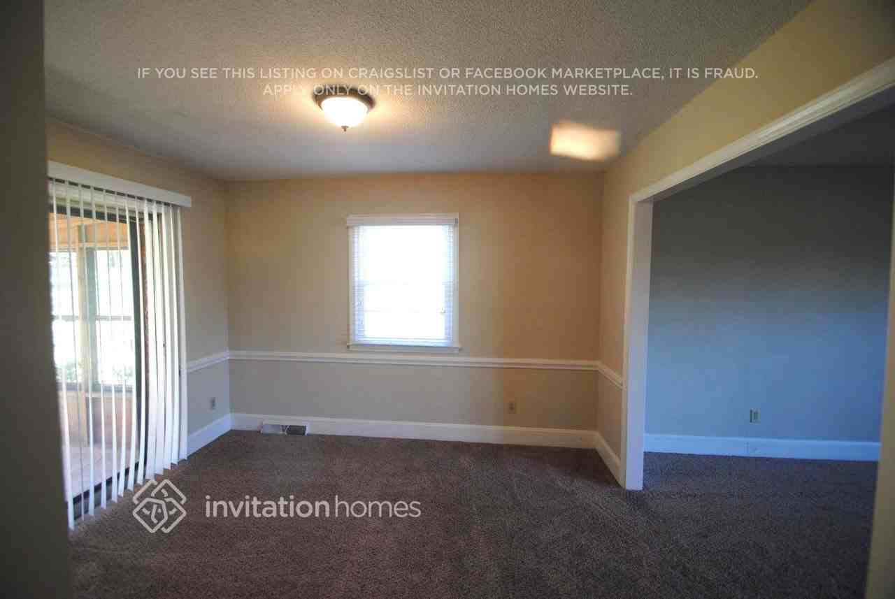6413 Lebanon Rd - Photo 3 of 21