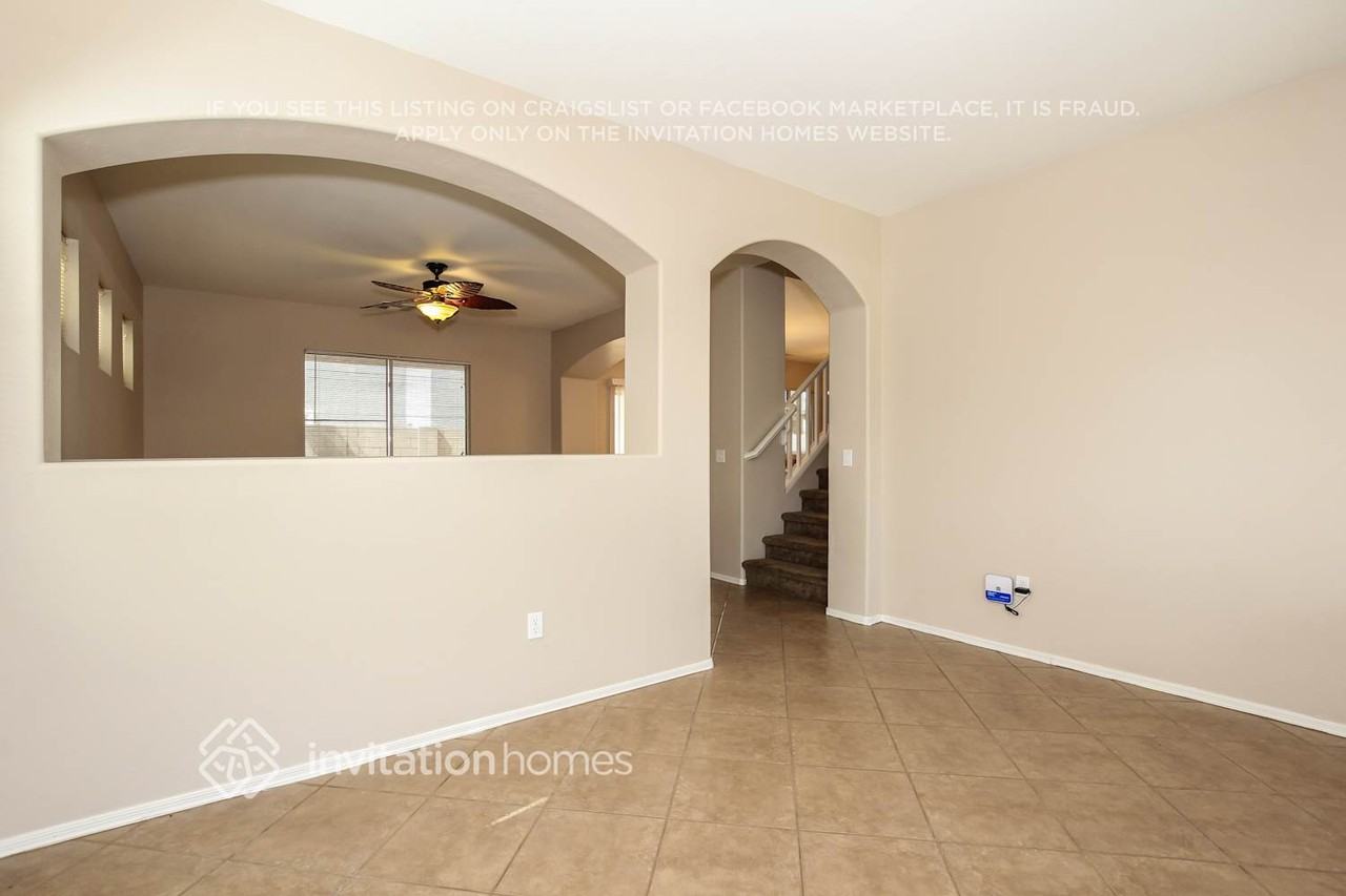 12170 W Yavapai Ln - Photo 3 of 19