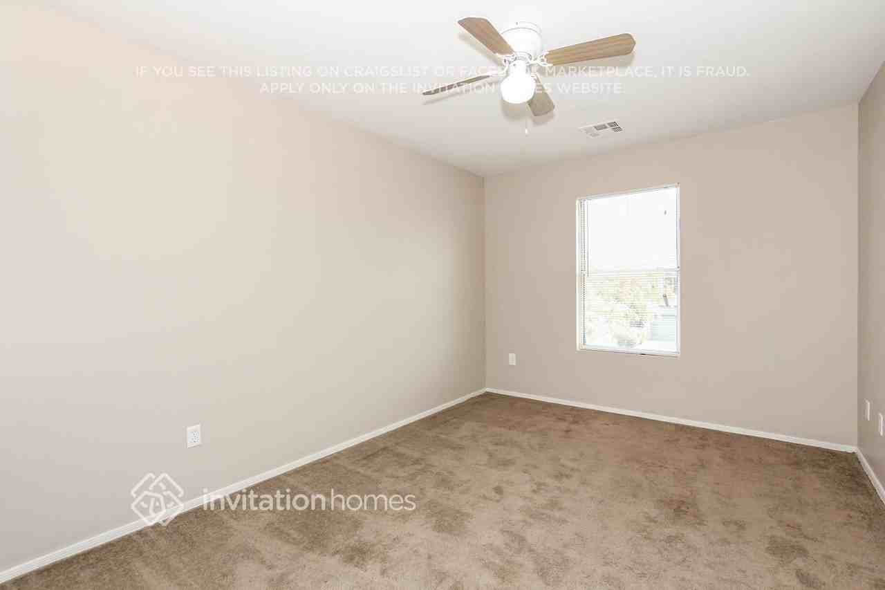 12170 W Yavapai Ln - Photo 6 of 9