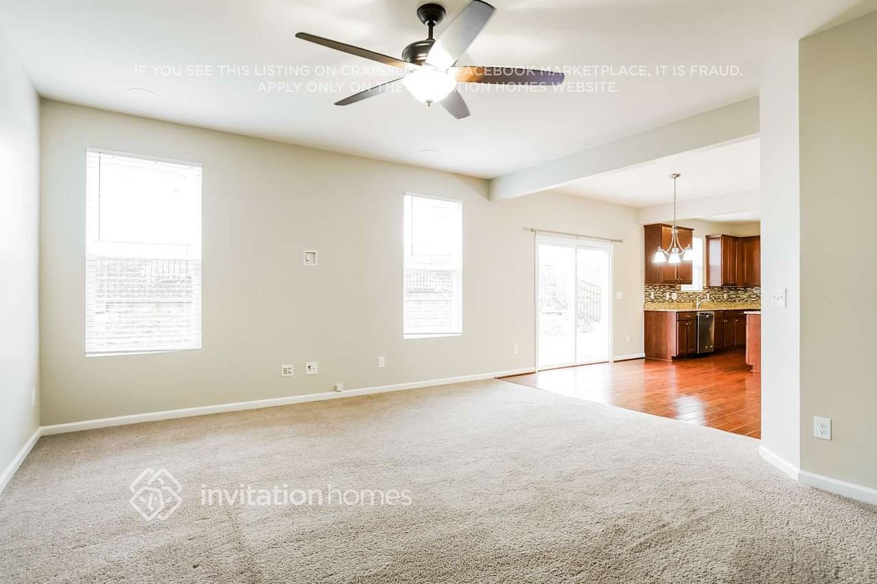 3432 Sutters Mill Ln - Photo 4 of 16