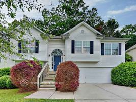 featured image of 104 Victory Commons Dr