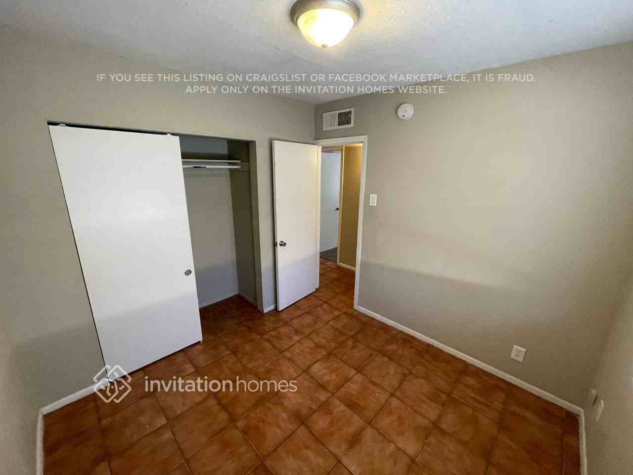 6108 N 71st Dr - Photo 6 of 12