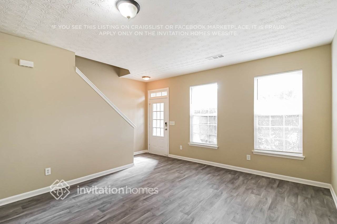 3924 Shenfield Dr - Photo 5 of 18