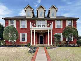 3302 Hunter Cove Dr - Photo 1 of 1