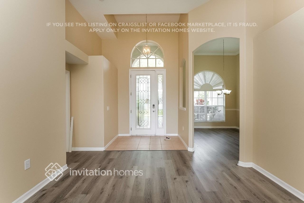 2620 Abbey Grove Dr - Photo 2 of 16