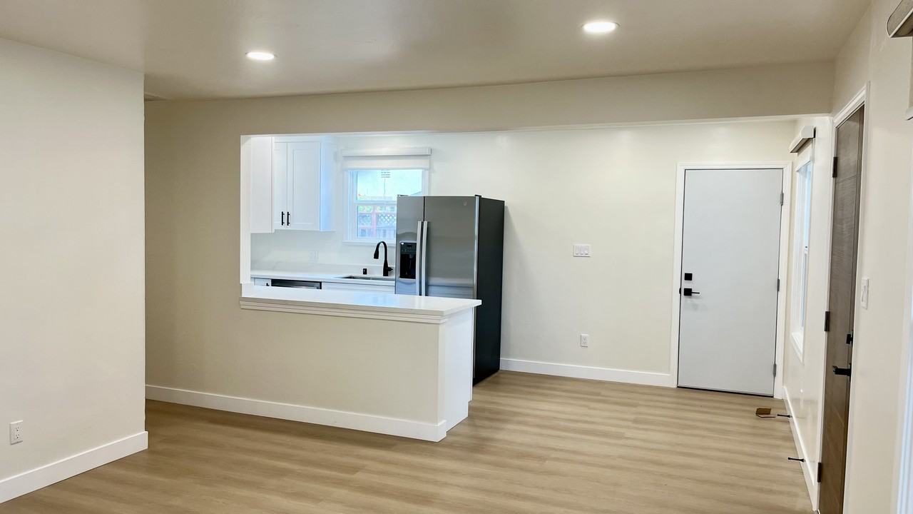2215 Amethyst Dr #1 - Photo 3 of 17