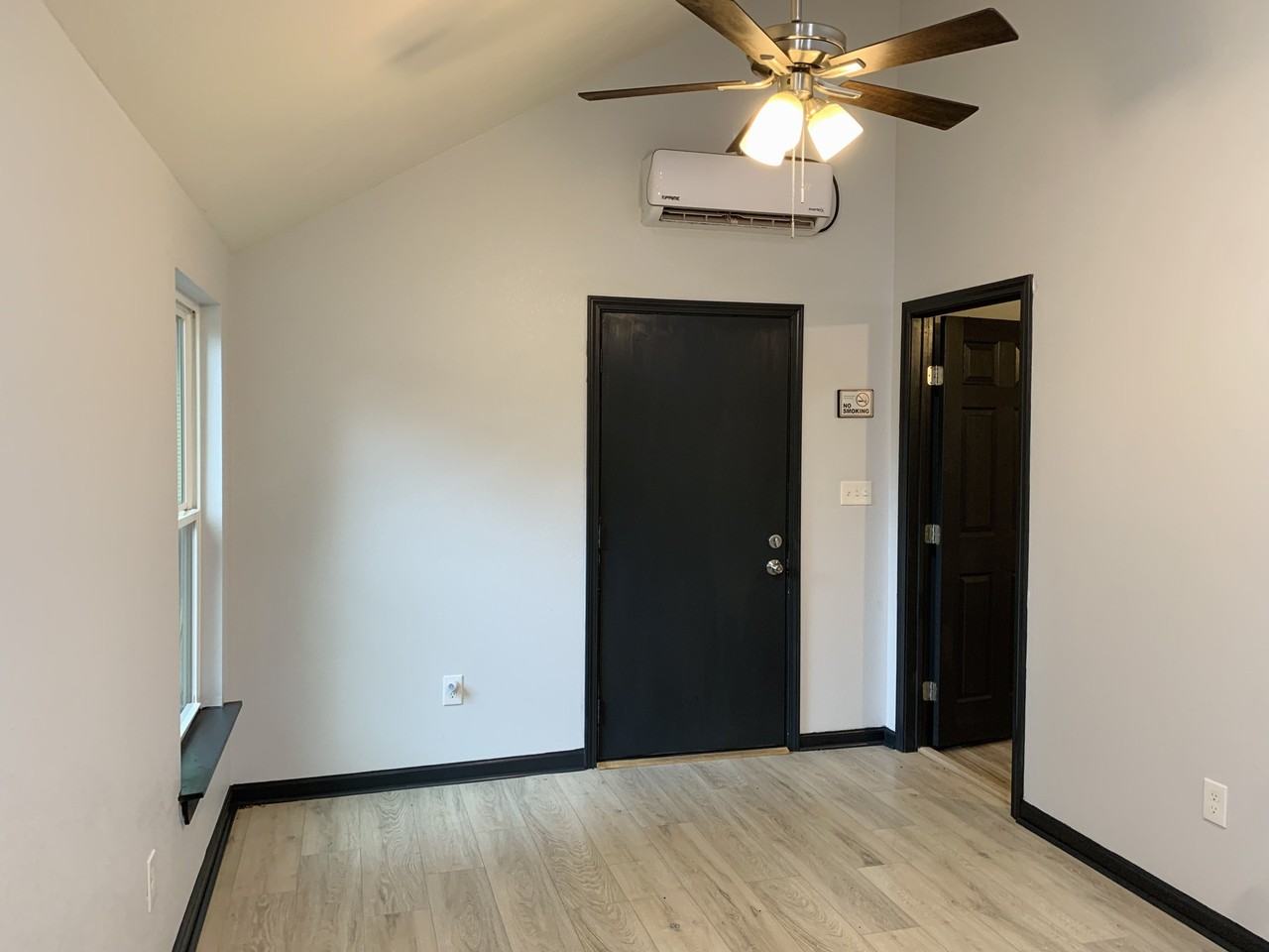 1511 W 1st St #ADU - Photo 3 of 18
