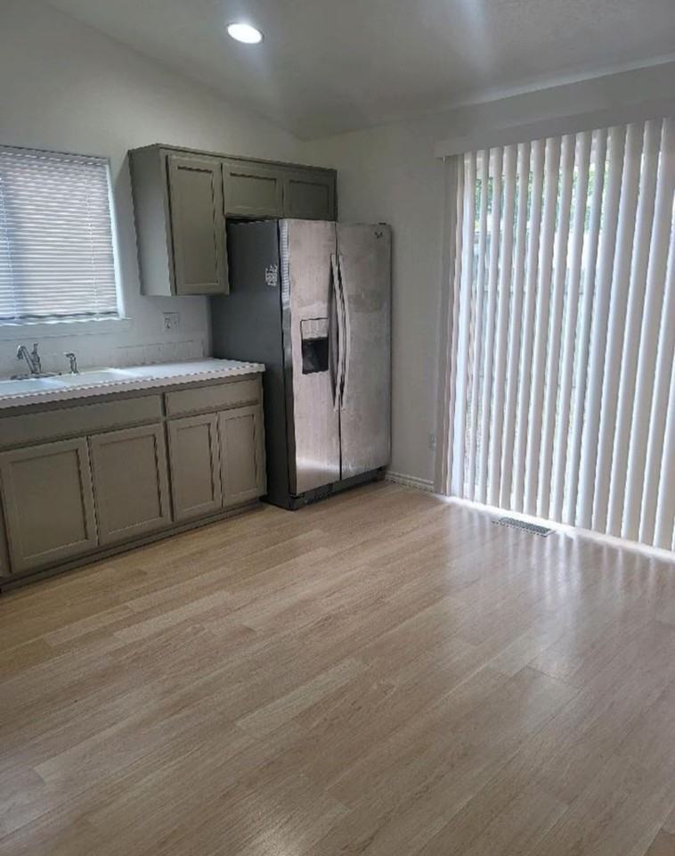 KE10-2- 4963 Selway Street Northeast Salem, OR 97305 #1 - Photo 4 of 8