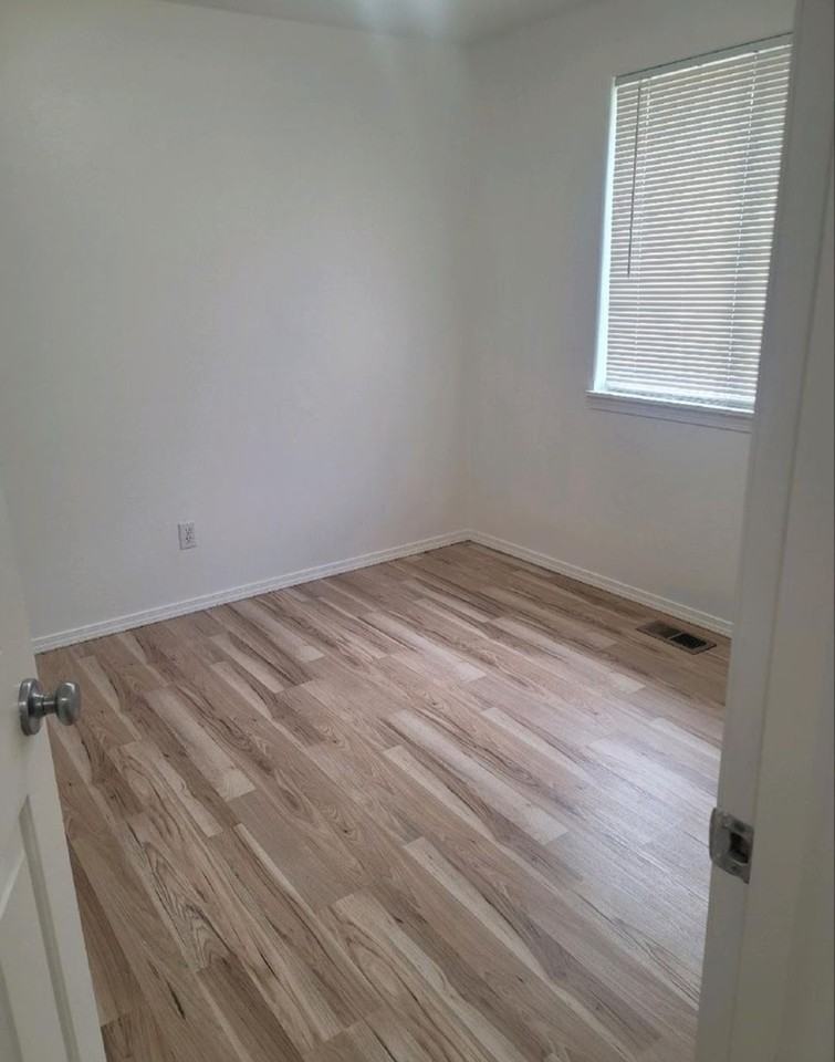 KE10-2- 4963 Selway Street Northeast Salem, OR 97305 #1 - Photo 6 of 8