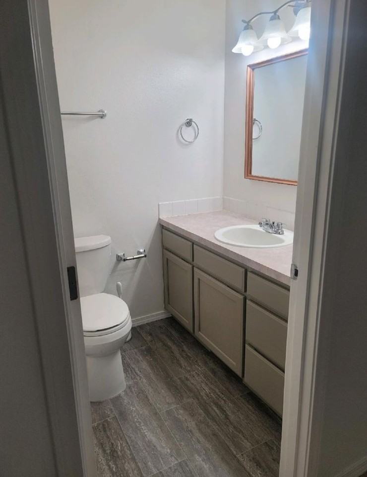 KE10-2- 4963 Selway Street Northeast Salem, OR 97305 #1 - Photo 7 of 8