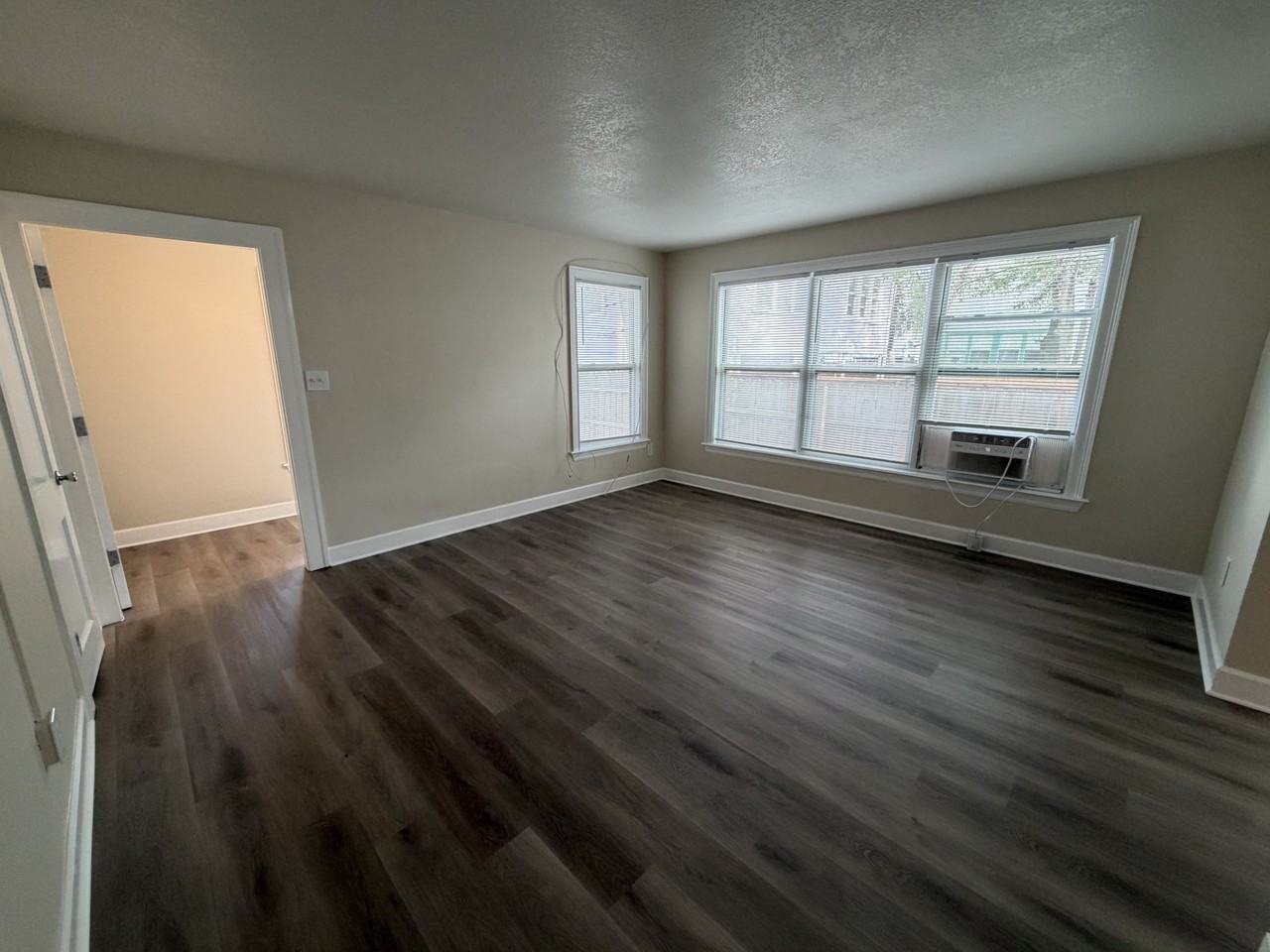 813 14th St N - Photo 3 of 17