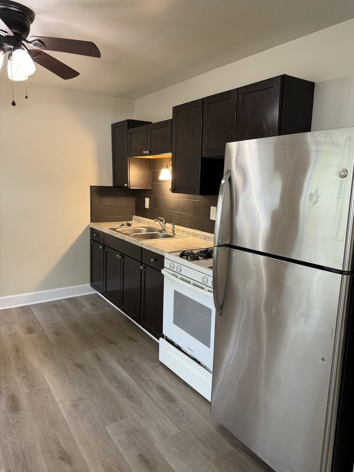 813 14th St N - Photo 6 of 17