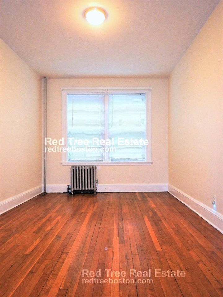 93 Chester St #S1 - Photo 3 of 7