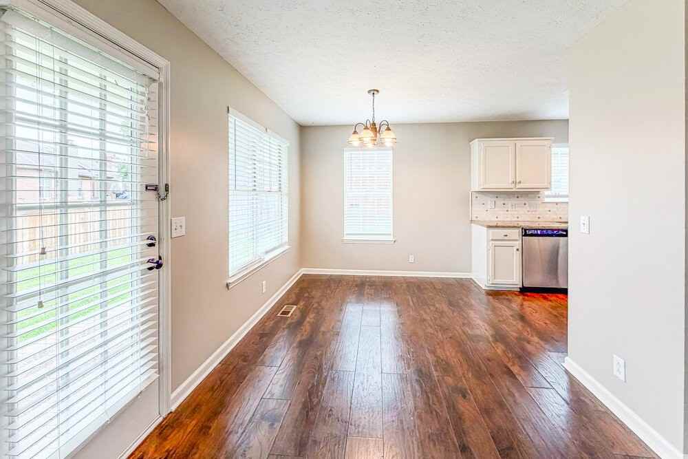 142 S Birchwood Dr - Photo 7 of 18