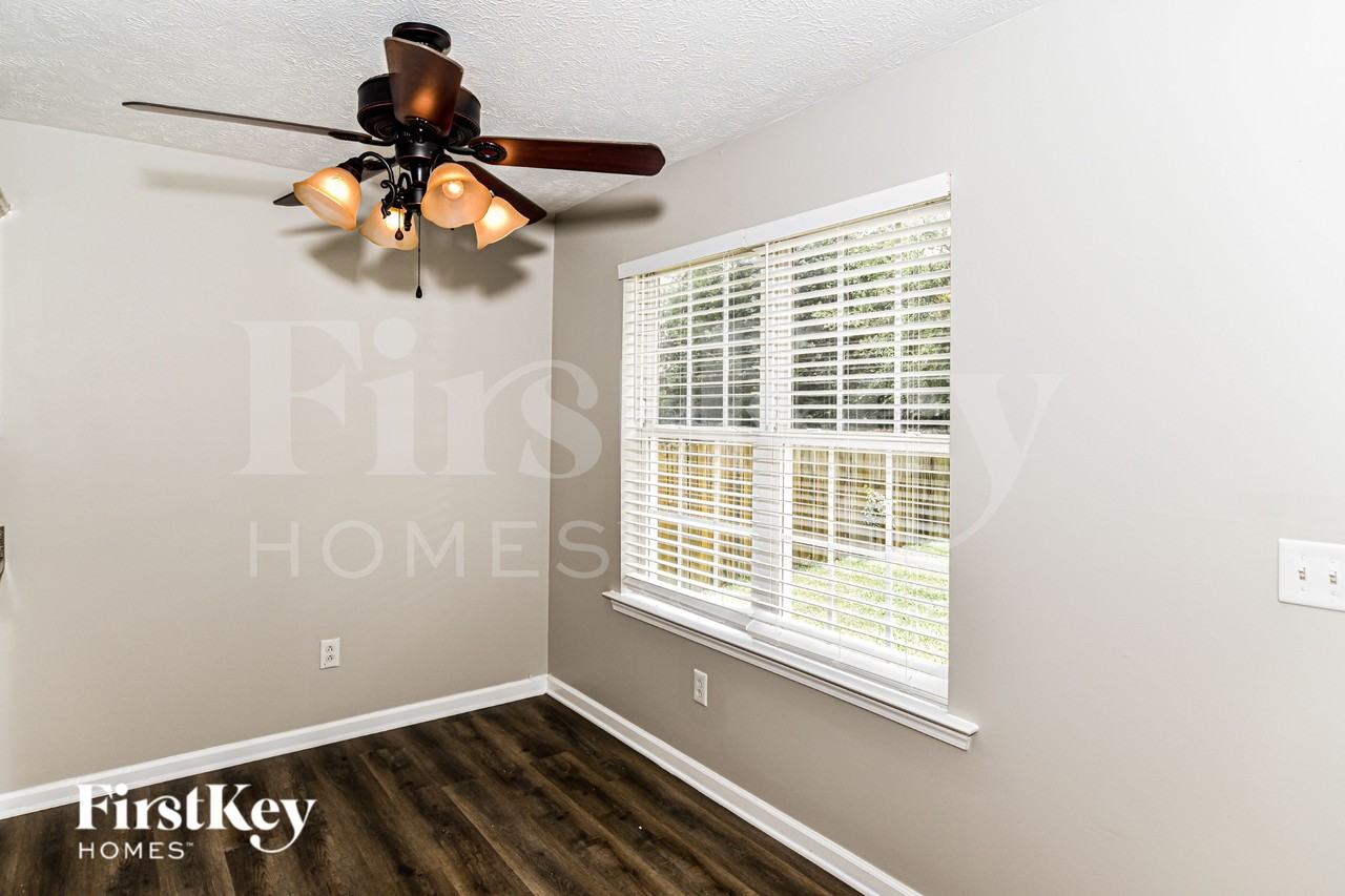 5048 Singing Hills Dr - Photo 5 of 19