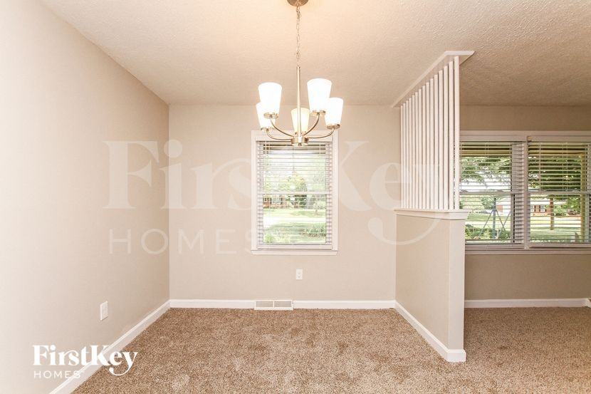 6235 Lynwood Dr Nw - Photo 3 of 15