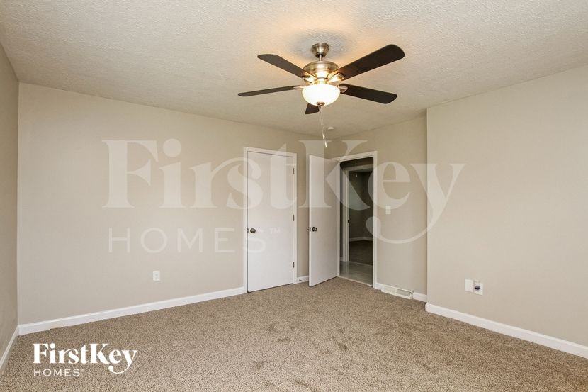 6235 Lynwood Dr Nw - Photo 7 of 15