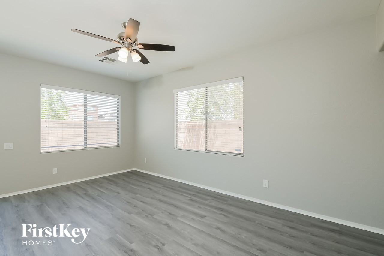 8932 Bandinella Ave - Photo 4 of 15