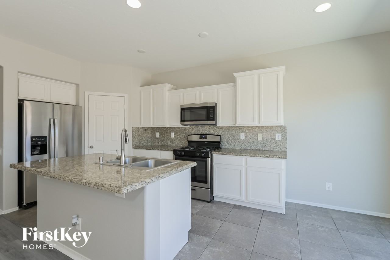 8932 Bandinella Ave - Photo 6 of 15