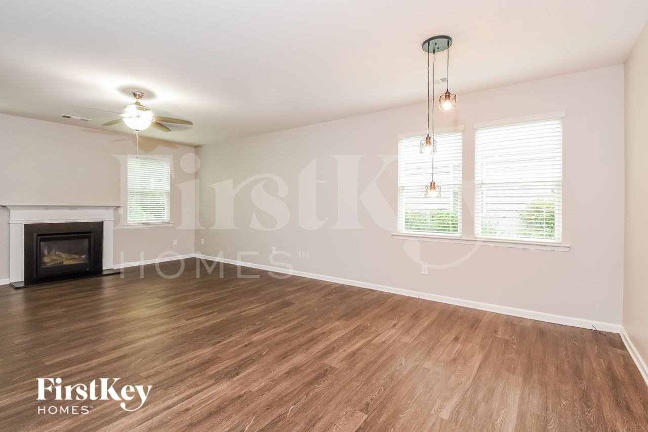 547 Winder Trl - Photo 4 of 16