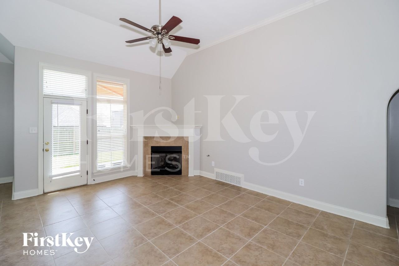 150 Fair View Ln - Photo 4 of 15