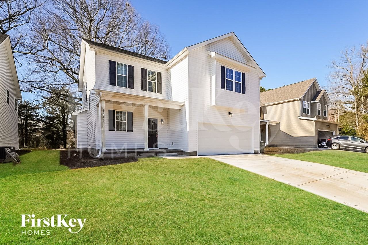 1816 Yarborough Dr - Photo 2 of 15