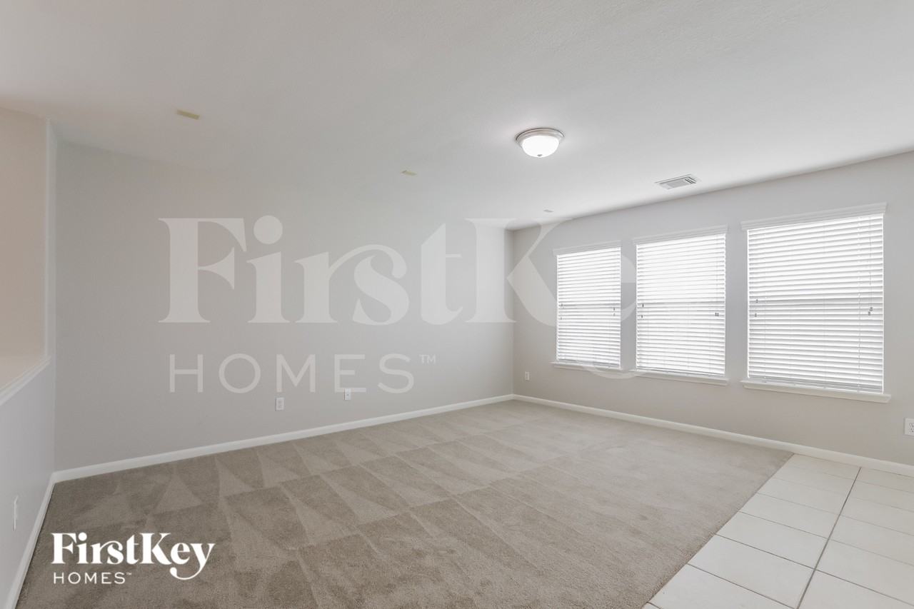 6626 Winter Mountain Ln - Photo 3 of 19