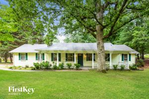 featured image of 3704 Newport Dr