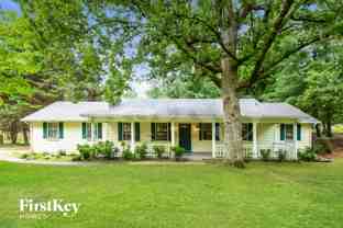 3704 Newport Dr - Photo 1 of 1