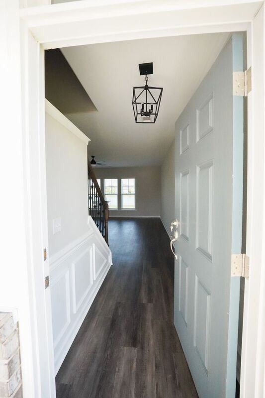 165 Greyfield Cir - Photo 5 of 43