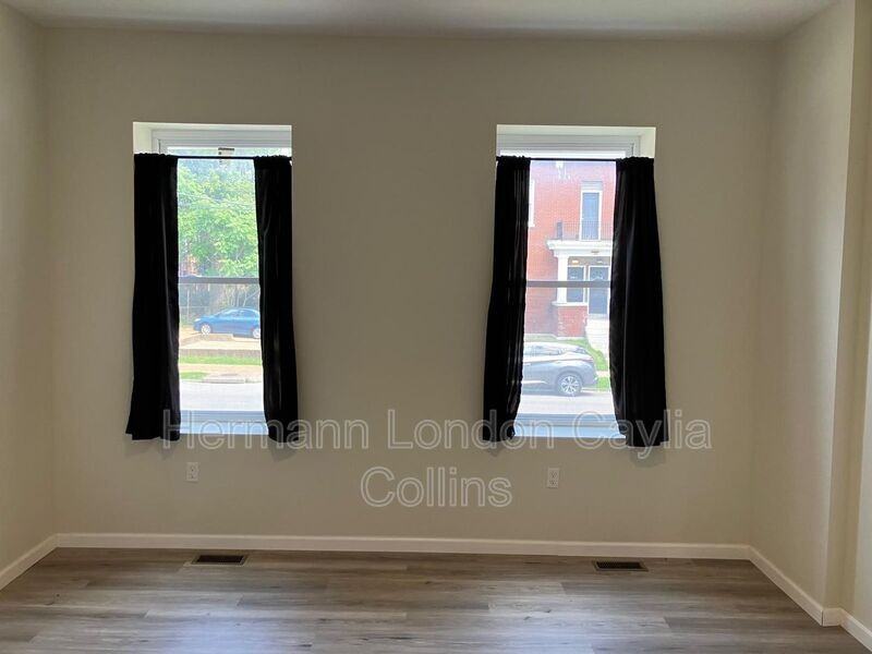 3215 Nebraska Ave #1F - Photo 2 of 15