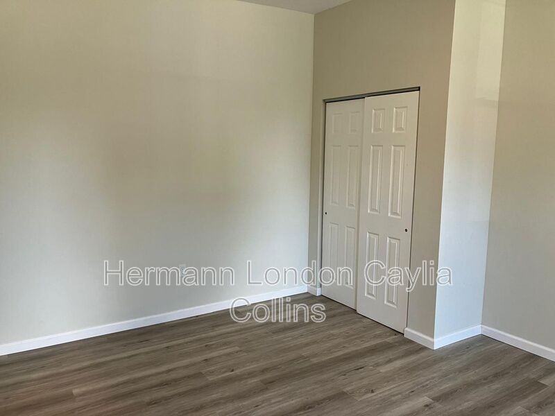 3215 Nebraska Ave #1F - Photo 3 of 15