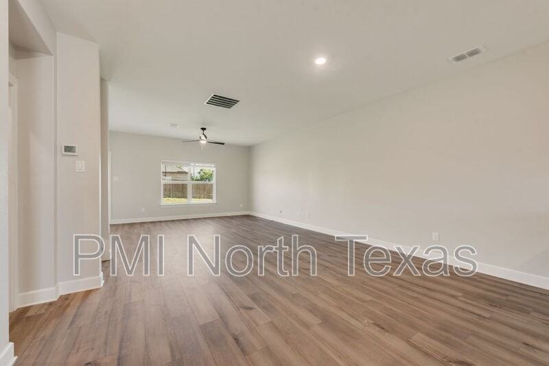 804 Calhoun Dr - Photo 3 of 22