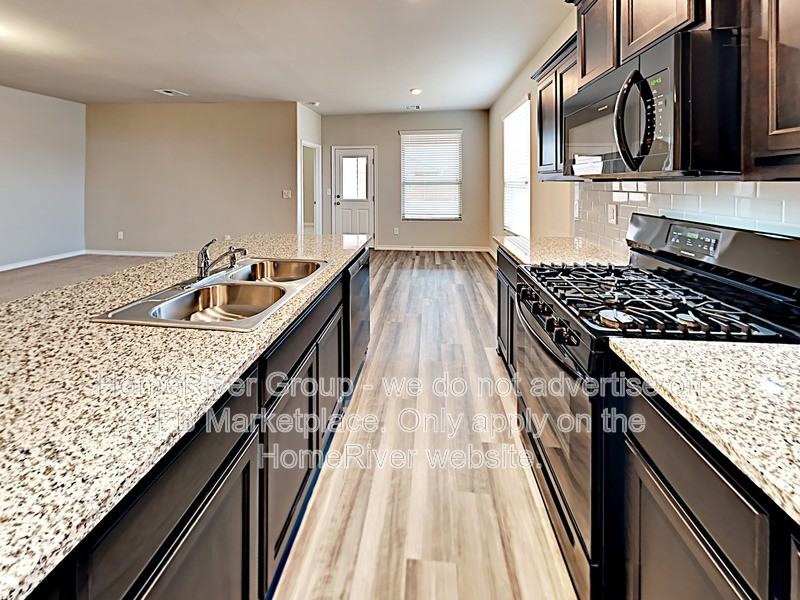 2512 Caden Ct - Photo 5 of 21