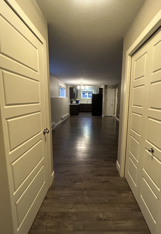 B - 762 Hargreaves Cres, Saskatoon Suite | 2 Bedrooms | 1 Bathroom - Photo 5 of 19