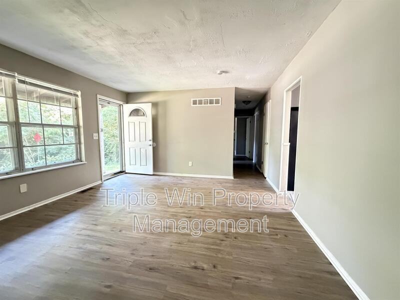 762 Del Marco Dr - Photo 4 of 30