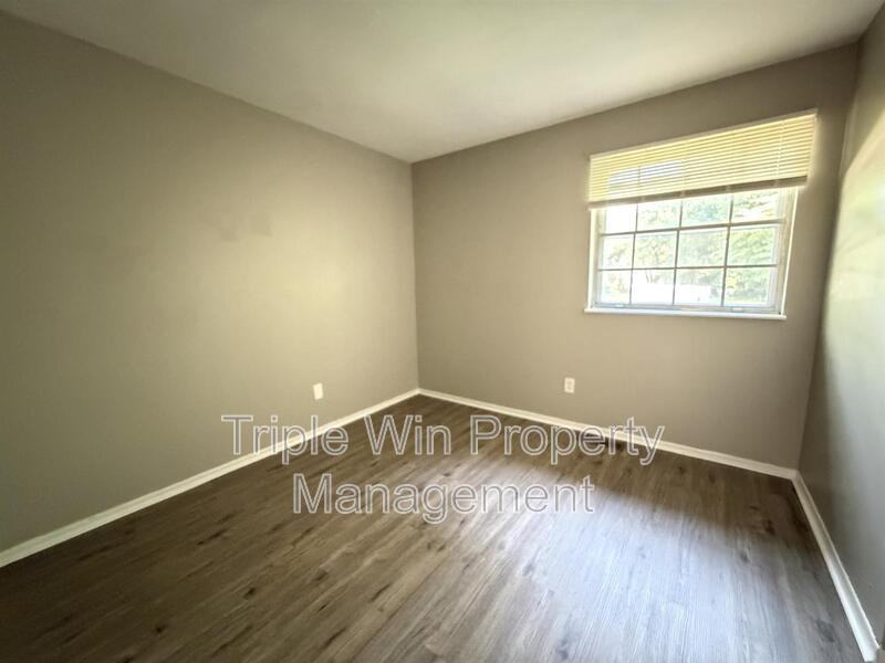 762 Del Marco Dr - Photo 5 of 30