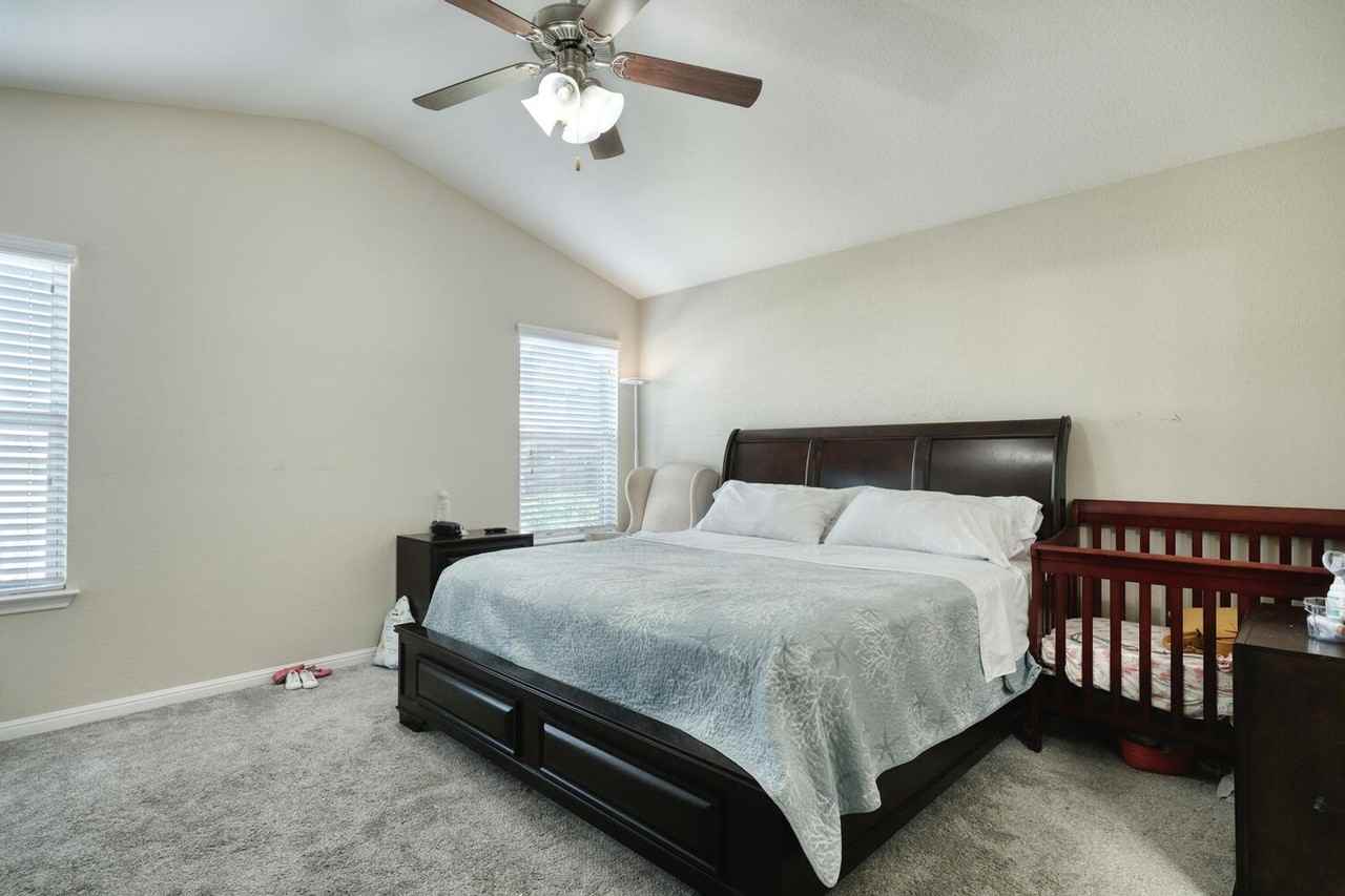 413 Alsatian Ln - Photo 4 of 15