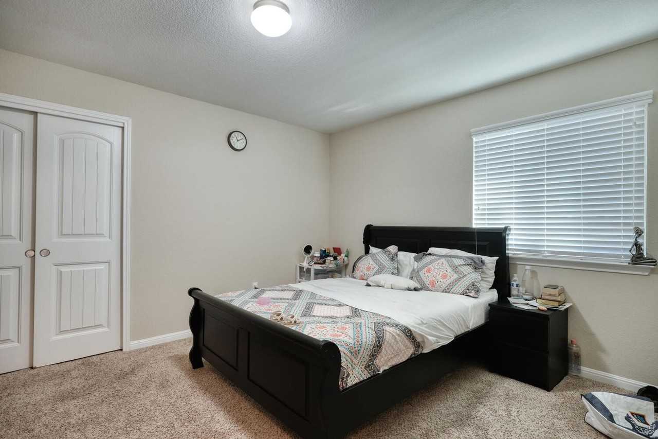 413 Alsatian Ln - Photo 7 of 15