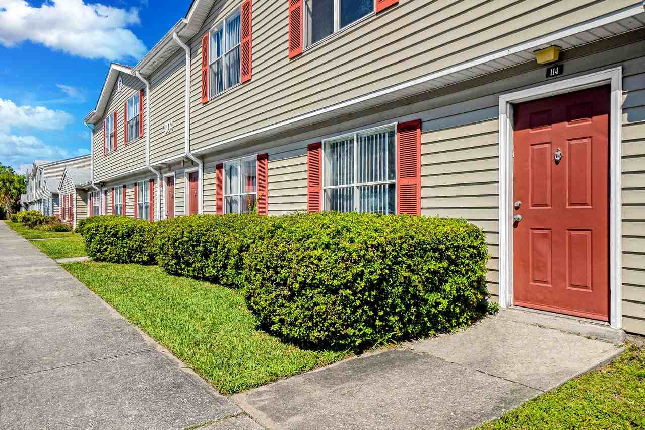 Sabal Palms Apartments - Photo 3 of 15