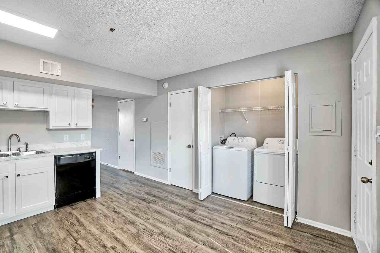 Sabal Palms Apartments - Photo 6 of 15
