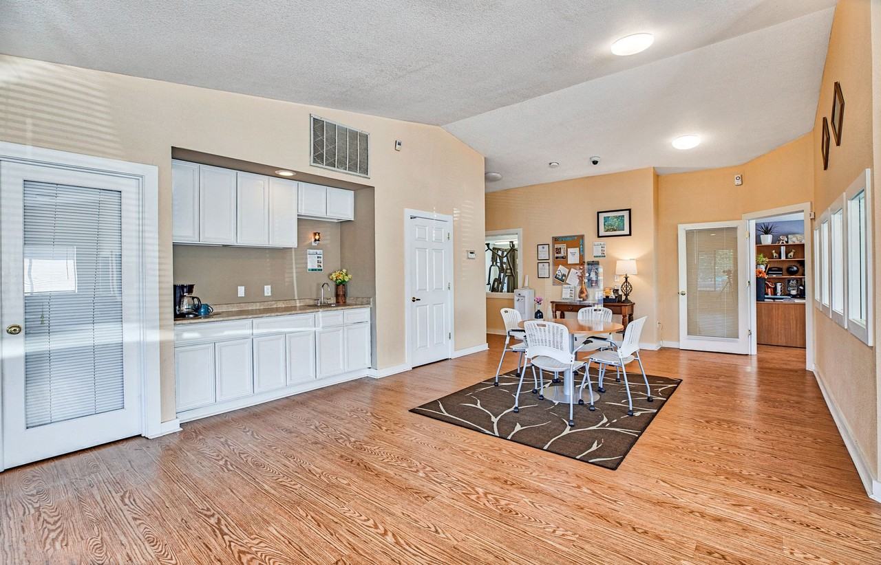 Scenic Pines Apartments - Photo 2 of 8