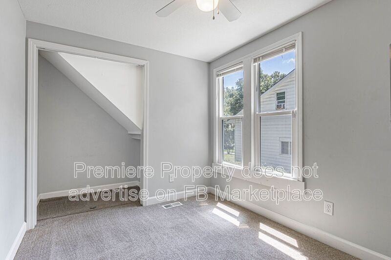 4108 N Mersington Ave - Photo 6 of 11