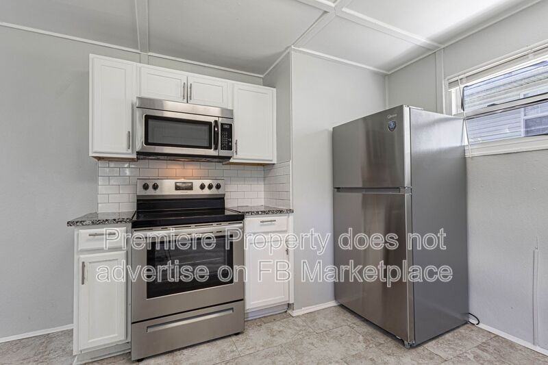 4412 N Virginia Ave - Photo 5 of 10