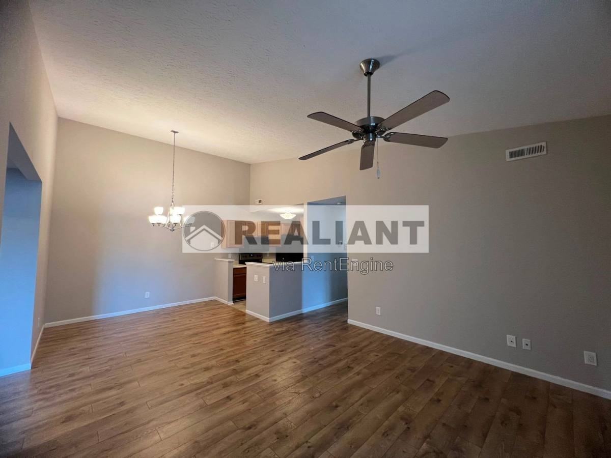 159 Green River Dr #9 - Photo 2 of 10