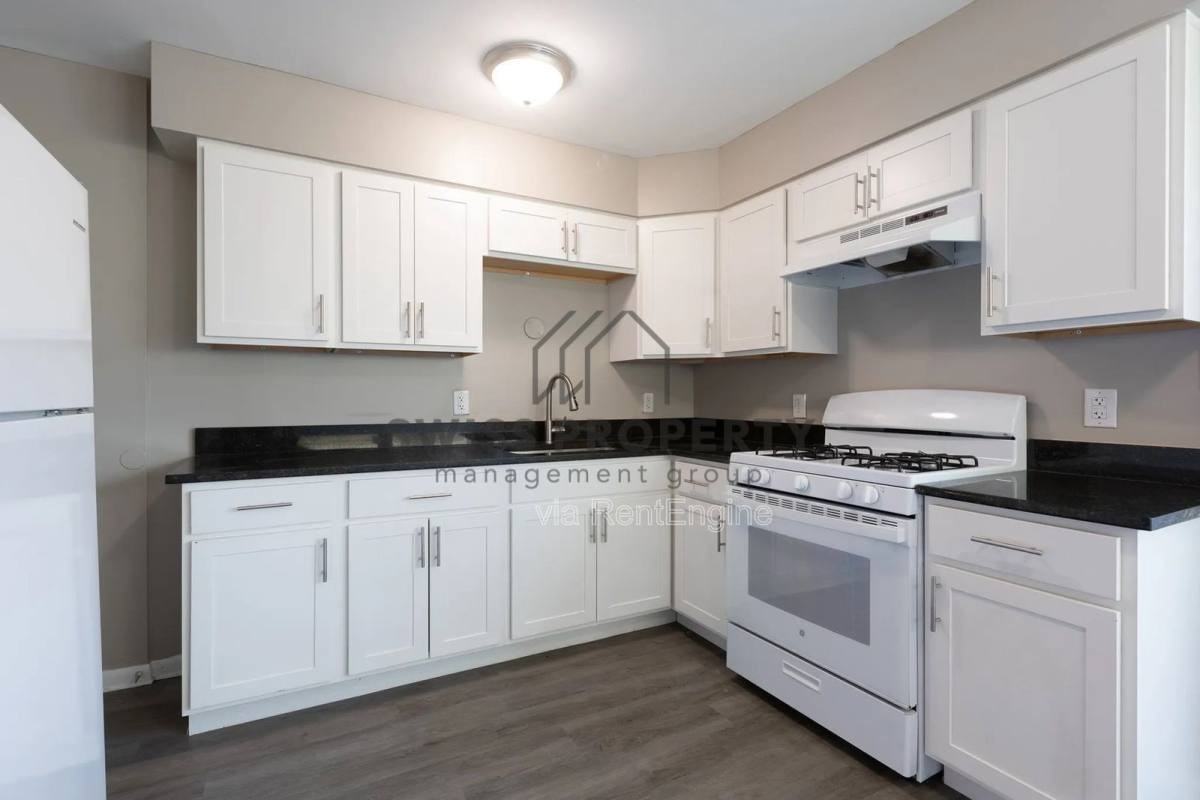 908 N Meadows Ct #K - Photo 6 of 10